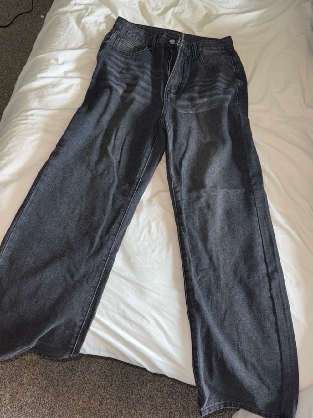 Women's Straight-Leg Black Jeans — Classic Everyday Fit
